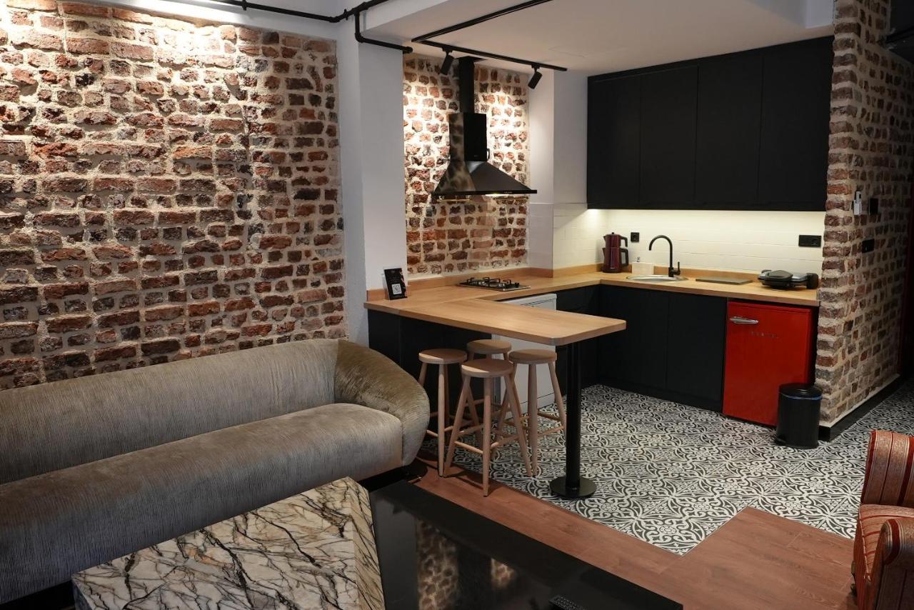 Alness Residence Истанбул Екстериор снимка